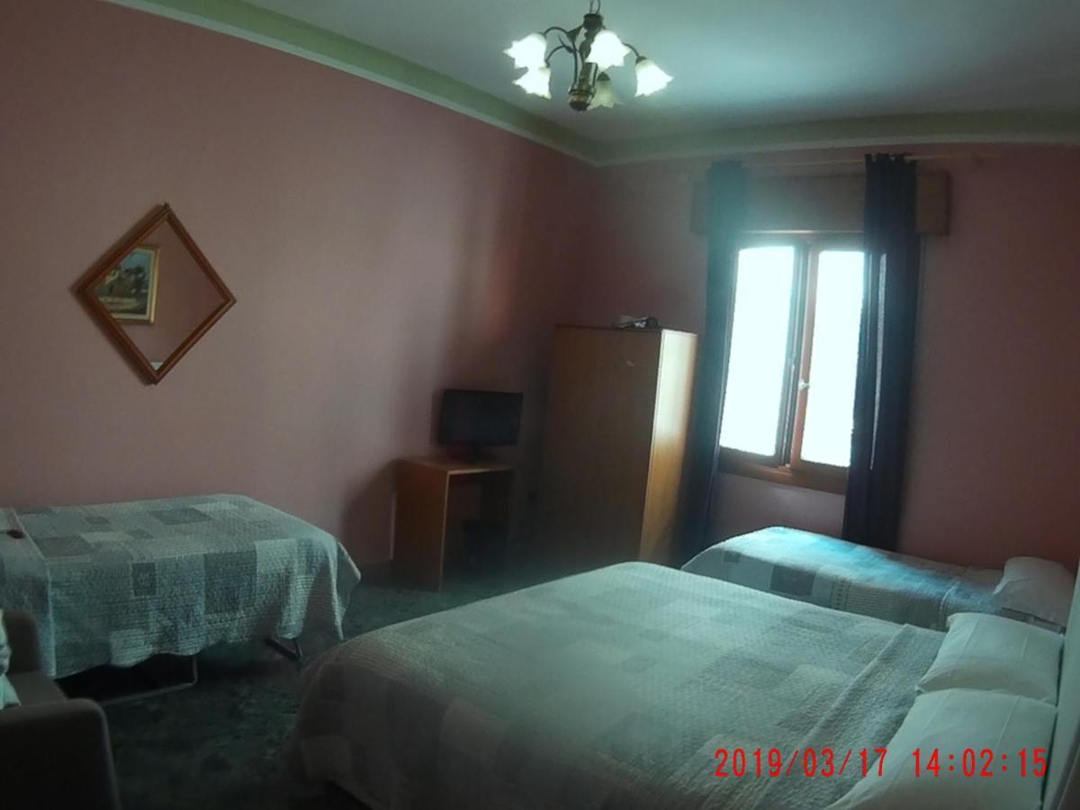 Bed and Breakfast The Caponi Bros Местре Экстерьер фото