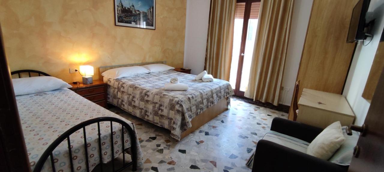 Bed and Breakfast The Caponi Bros Местре Экстерьер фото