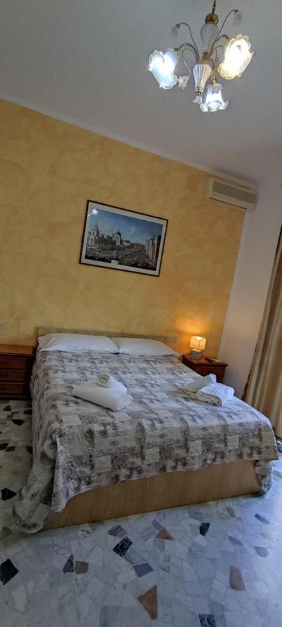 Bed and Breakfast The Caponi Bros Местре Экстерьер фото