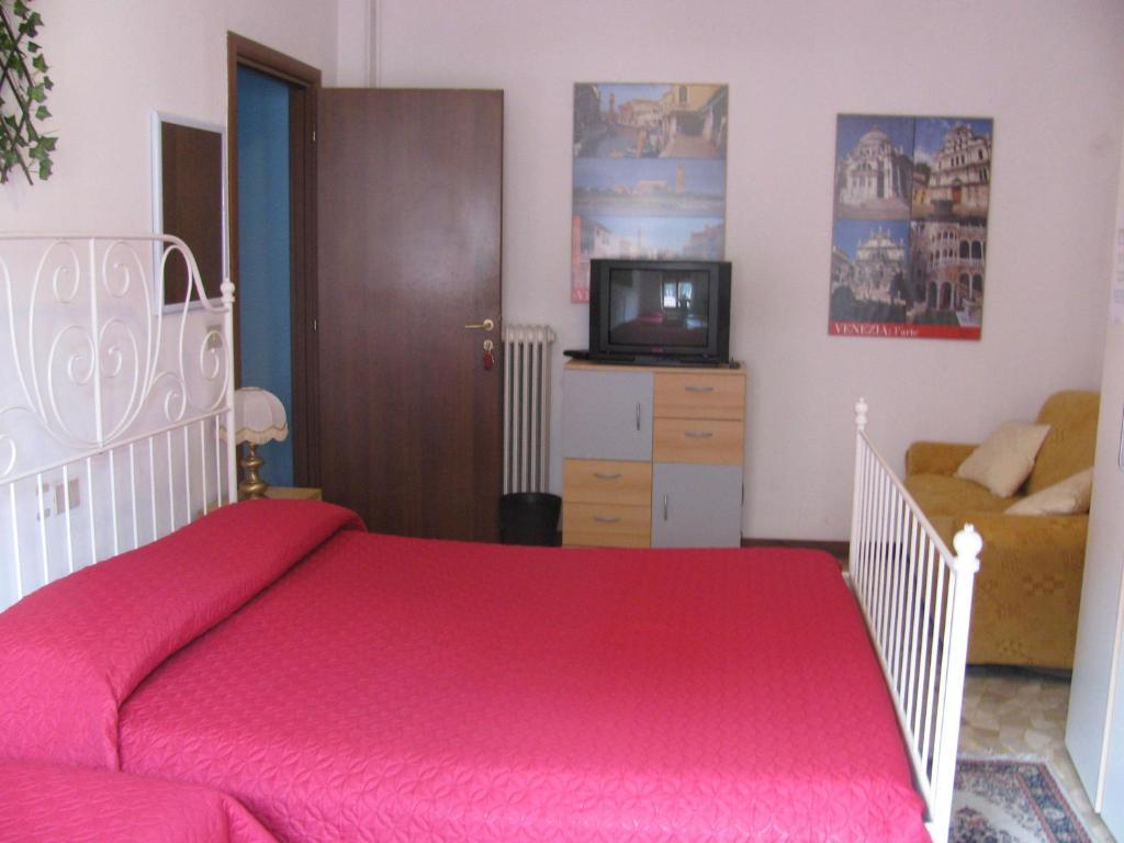 Bed and Breakfast The Caponi Bros Местре Экстерьер фото