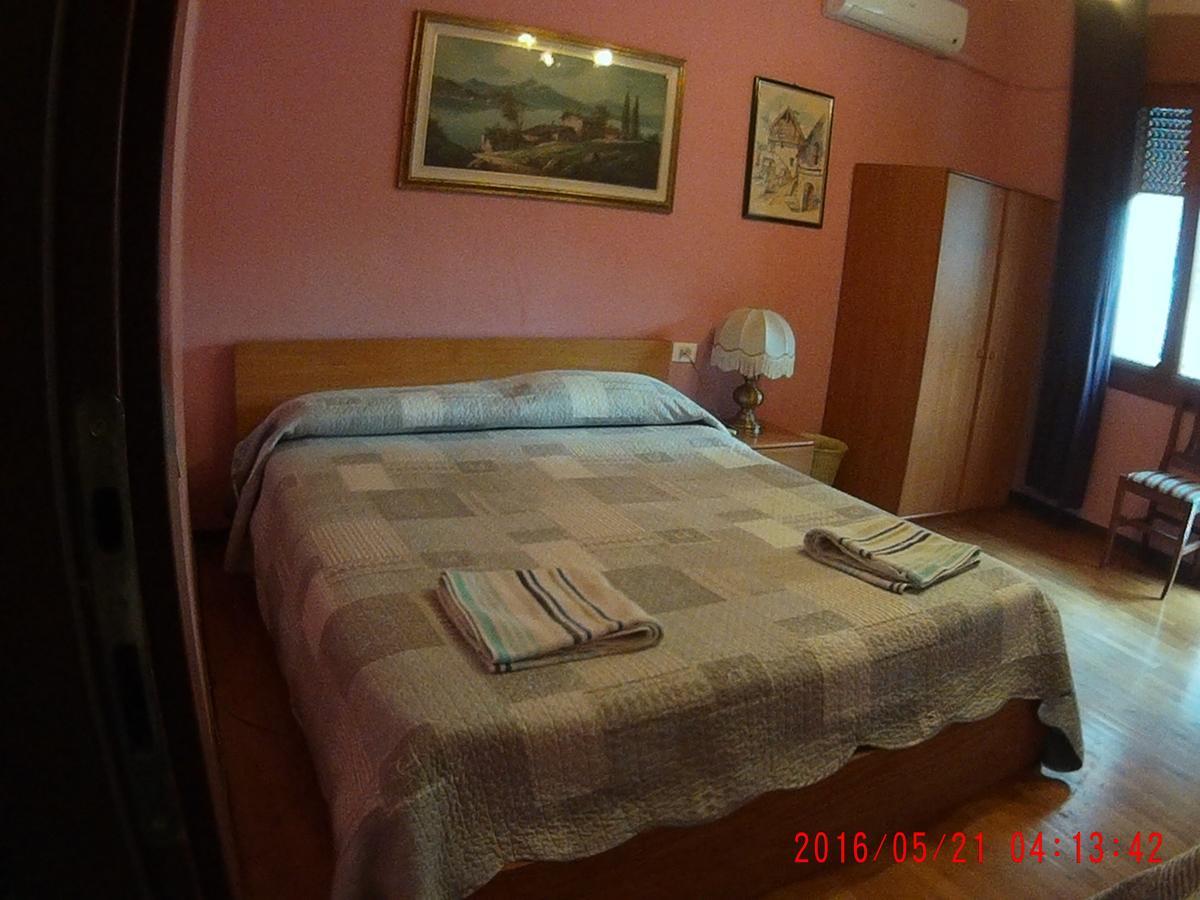 Bed and Breakfast The Caponi Bros Местре Экстерьер фото
