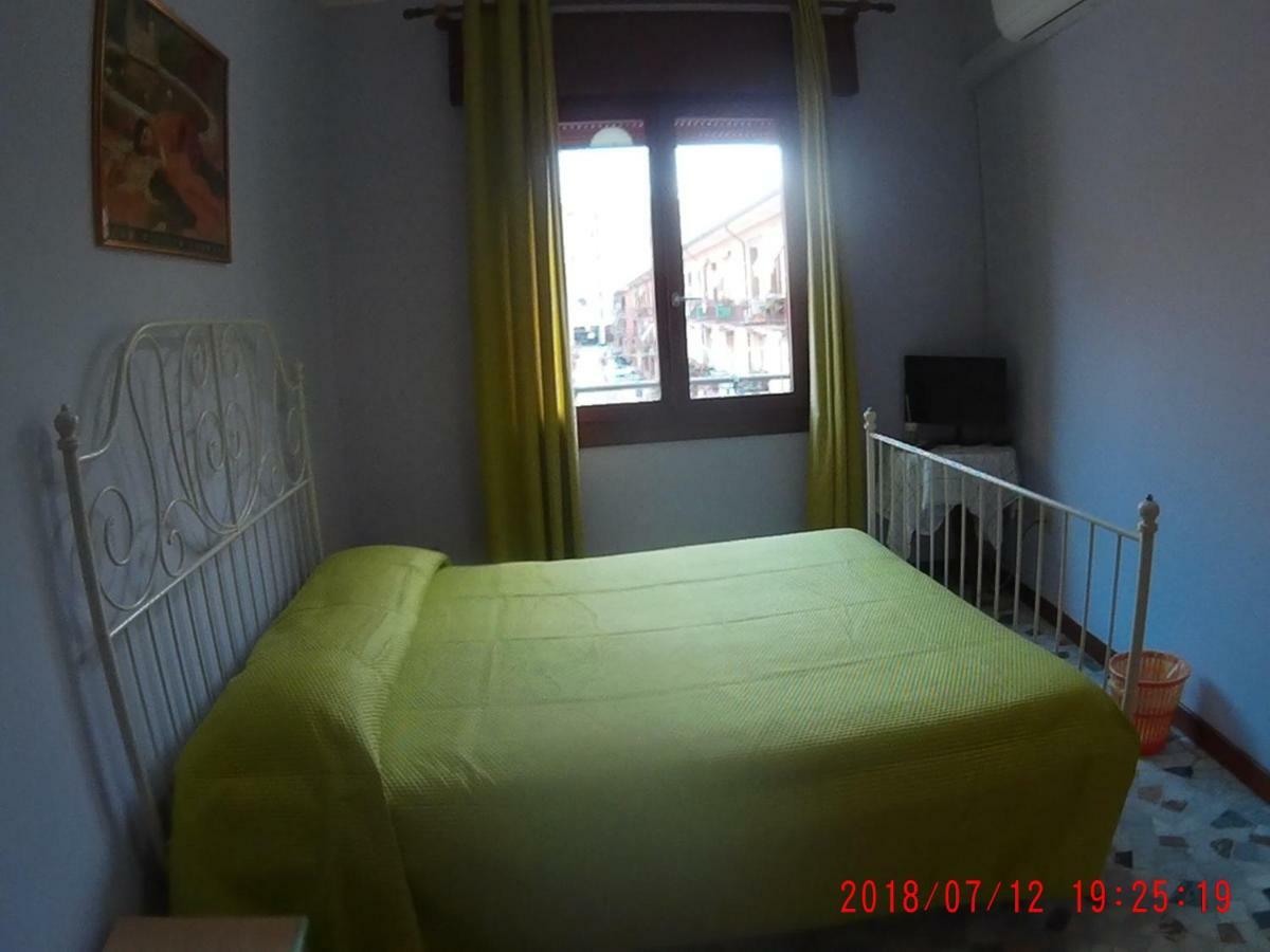 Bed and Breakfast The Caponi Bros Местре Экстерьер фото